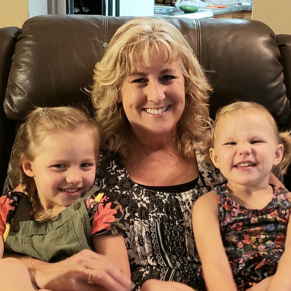 Meet your Posher, Shelly